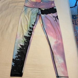 Teeki Northern Lights Leggings- sz large
